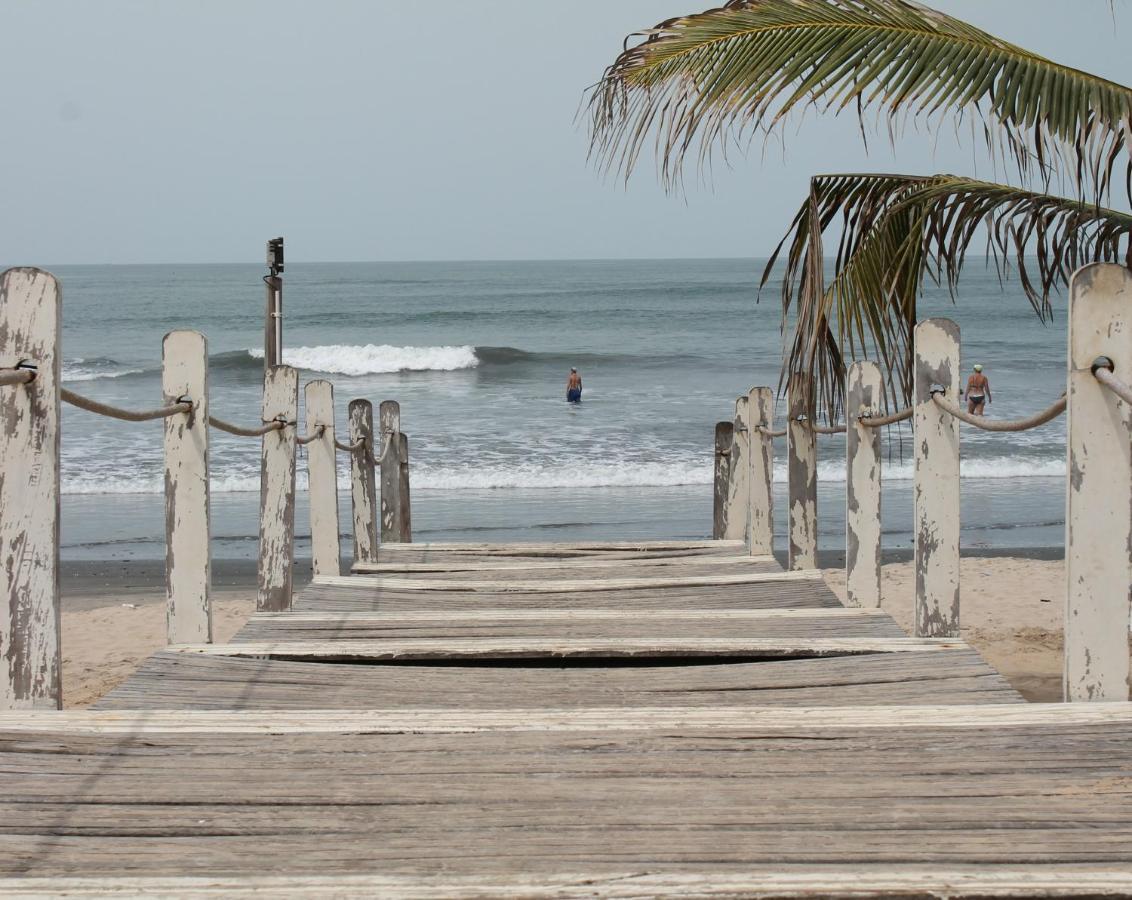 Djembe Beach Resort โคโลลิ ภายนอก รูปภาพ