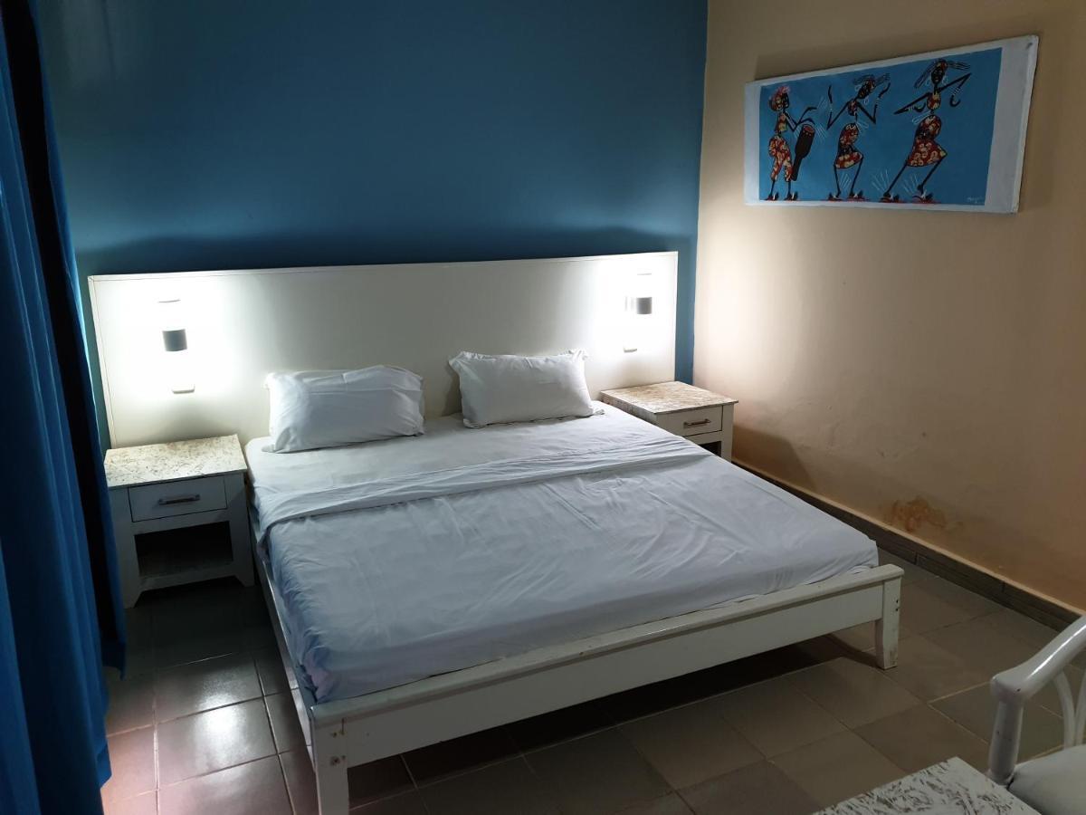 Djembe Beach Resort โคโลลิ ภายนอก รูปภาพ