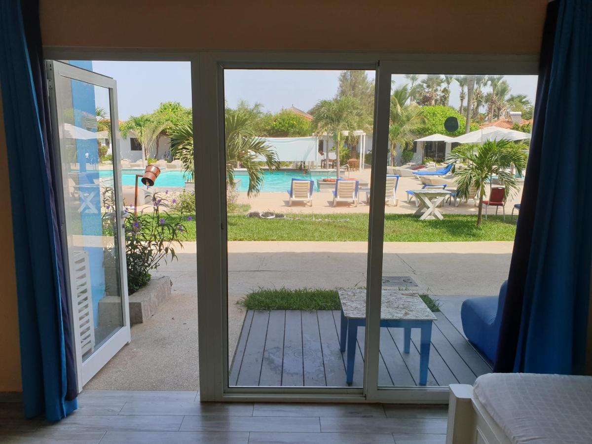 Djembe Beach Resort โคโลลิ ภายนอก รูปภาพ