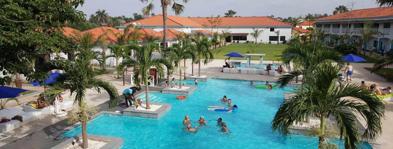 Djembe Beach Resort โคโลลิ ภายนอก รูปภาพ
