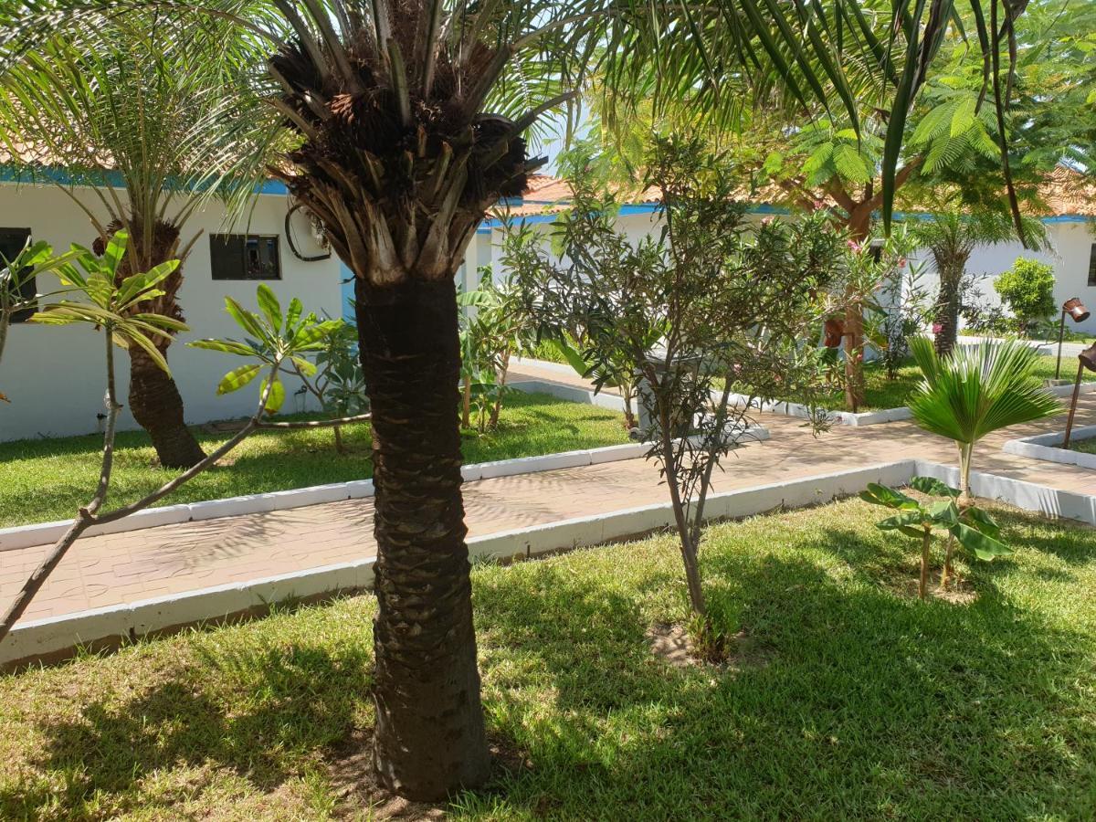 Djembe Beach Resort โคโลลิ ภายนอก รูปภาพ